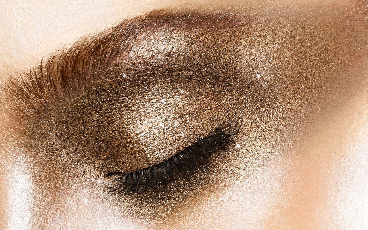 Pupa Ombretto Compatto Glitter Bomb 002 - applicazione prodotto