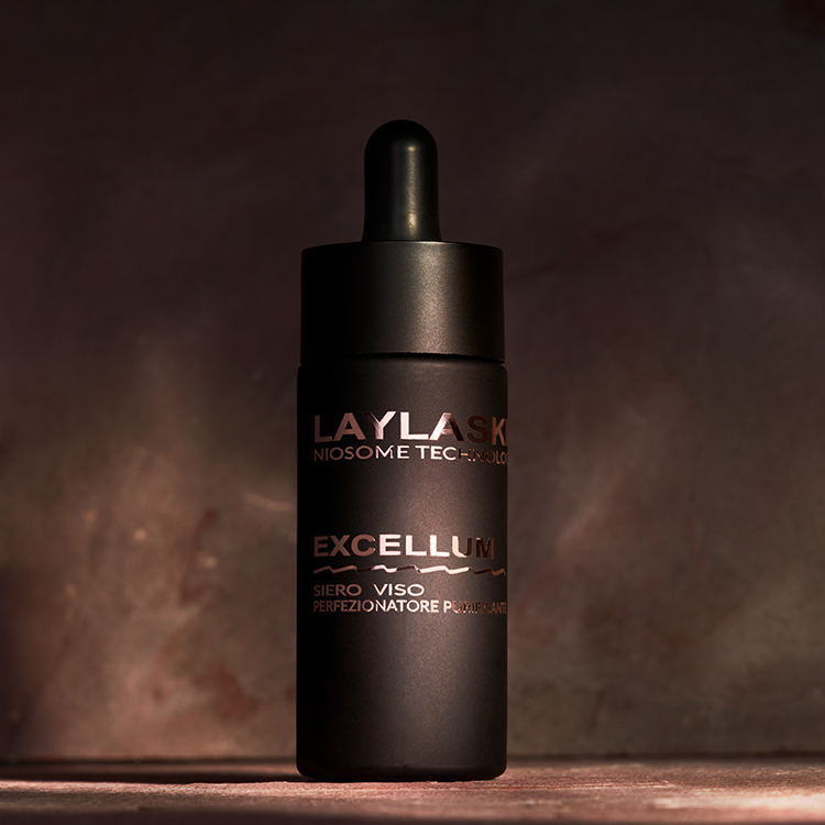 layla-excellum-laylaskin-siero-viso-purificante-30ml Flacone di Layla Excellum Laylaskin Siero Viso Purificante 30ML frontale