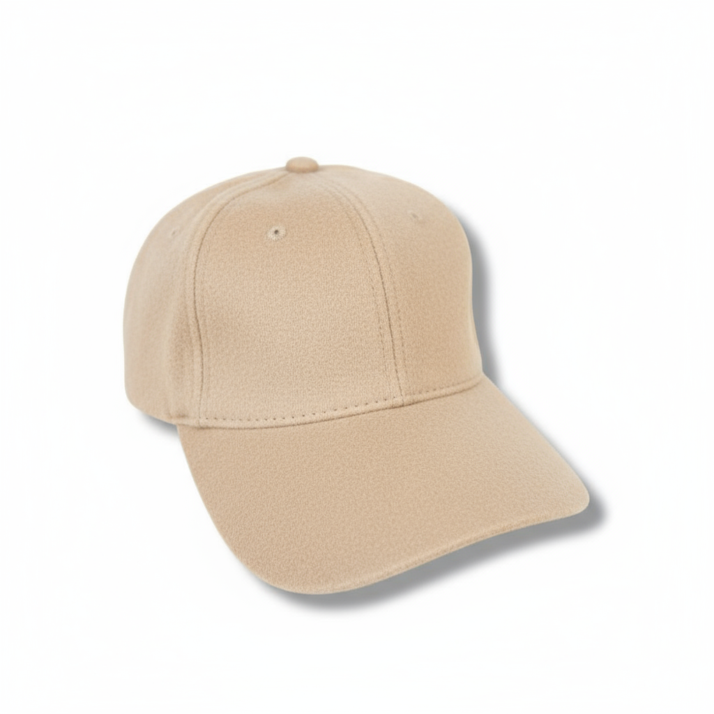 vivienne vivienne d cappello vab001 beige - foto 1 Cappello da baseball beige VIVIENNE D modello VAB001, vista frontale su sfondo bianco
