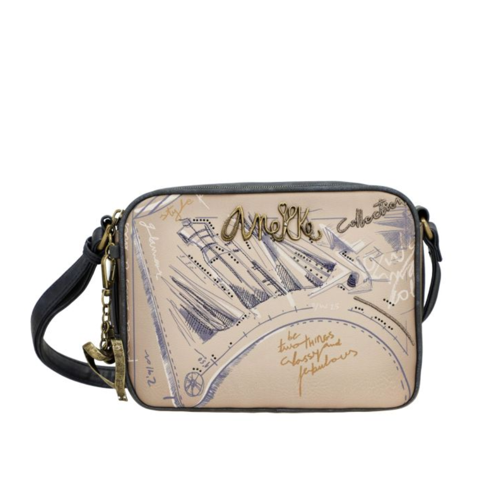 anekke anekke borsa donna 41843-183 - foto 1 Borsa a tracolla rettangolare marrone con decorazioni grafiche blu, scritta ANEKKE e tracolla nera regolabile
